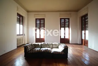 Rexer-Varallo-Pombia-Villa-con-giardino-a-Varallo-Pombia-Altro