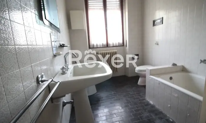 Rexer-Varallo-Pombia-Villa-con-giardino-a-Varallo-Pombia-Altro