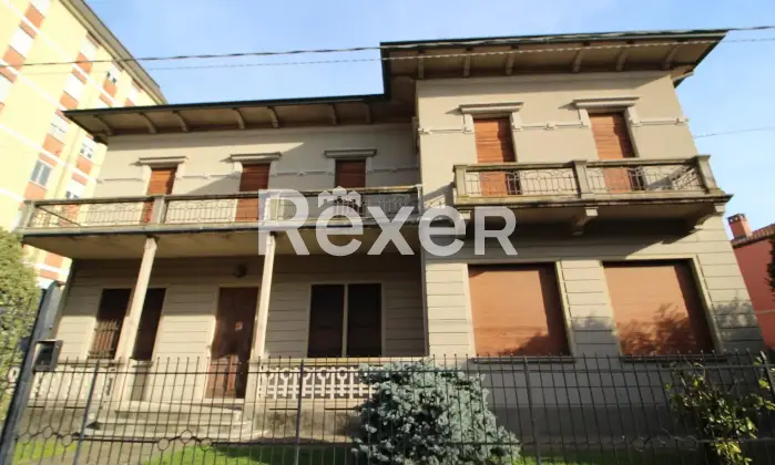 Rexer-Varallo-Pombia-Villa-con-giardino-a-Varallo-Pombia-Altro