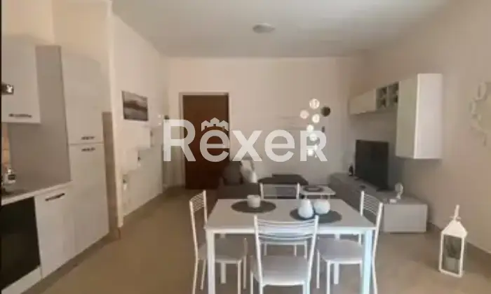 Rexer-Latina-Appartamento-luminoso-al-secondo-piano-con-balconi-Via-AndromedaLatina-LT-Altro