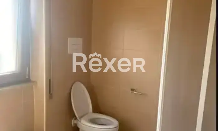 Rexer-Latina-Appartamento-luminoso-al-secondo-piano-con-balconi-Via-AndromedaLatina-LT-Altro