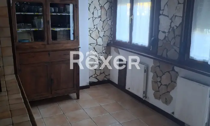 Rexer-Santa-Rufina-Appartamento-su-due-livelli-con-giardino-privato-in-localit-Santa-Rufina-Altro