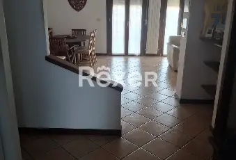 Rexer-Cittaducale-Appartamento-su-due-livelli-con-giardino-privato-nella-Fraz-Santa-Rufina-RI-Altro