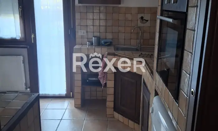 Rexer-Santa-Rufina-Appartamento-su-due-livelli-con-giardino-privato-in-localit-Santa-Rufina-Altro