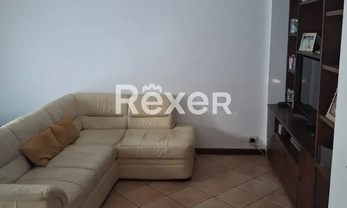 Rexer-Santa-Rufina-Appartamento-su-due-livelli-con-giardino-privato-in-localit-Santa-Rufina-Altro