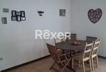 Rexer-Santa-Rufina-Appartamento-su-due-livelli-con-giardino-privato-in-localit-Santa-Rufina-Altro
