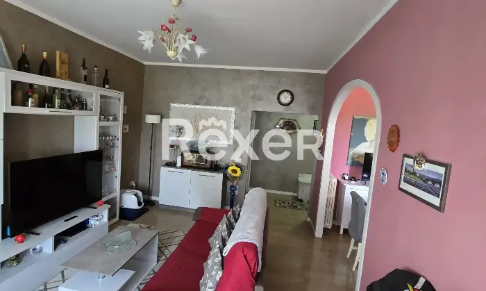 Rexer-Cavriglia-Lusso-Ristrutturato-Vista-Lago-Classe-D-Cucina