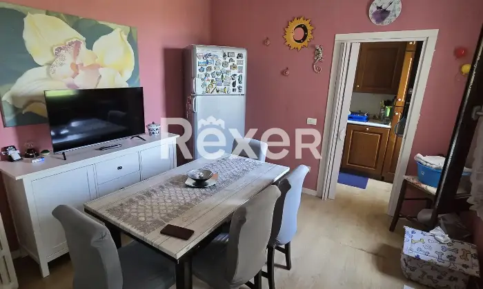 Rexer-Cavriglia-Lusso-Ristrutturato-Vista-Lago-Classe-D-Cucina