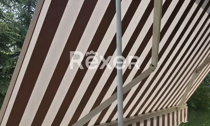 Rexer-Cavriglia-Lusso-Ristrutturato-Vista-Lago-Classe-D-Giardino