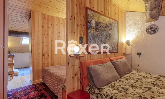 Rexer-Bondione-Abitazione-su-tre-livelli-con-corte-esclusiva-Altro