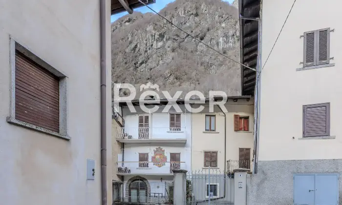 Rexer-Bondione-Abitazione-su-tre-livelli-con-corte-esclusiva-Altro