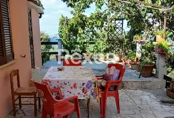 Rexer-Palombara-Sabina-Villino-panoramico-con-terreno-e-uliveto-Parco-Regionale-di-Monte-Gennaro-Altro