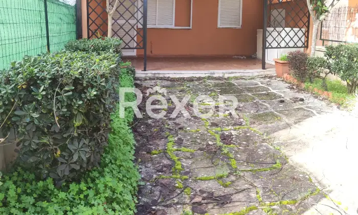 Rexer-Manfredonia-Mini-appartamento-in-villaggio-residenziale-Altro
