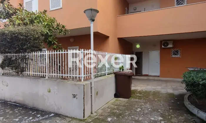 Rexer-Manfredonia-Mini-appartamento-in-villaggio-residenziale-Altro