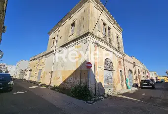 Rexer-San-Pietro-Vernotico-Ampia-soluzione-indipendente-su-due-livelli-con-garage-da-ristrutturare-San-Pietro-Vernotico-BR-Altro