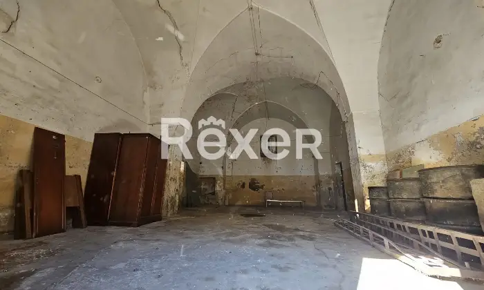 Rexer-San-Pietro-Vernotico-Ampia-soluzione-indipendente-su-due-livelli-con-garage-da-ristrutturare-San-Pietro-Vernotico-BR-Altro