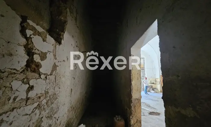 Rexer-San-Pietro-Vernotico-Ampia-soluzione-indipendente-su-due-livelli-con-garage-da-ristrutturare-San-Pietro-Vernotico-BR-Altro