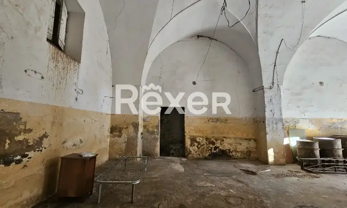 Rexer-San-Pietro-Vernotico-Ampia-soluzione-indipendente-su-due-livelli-con-garage-da-ristrutturare-San-Pietro-Vernotico-BR-Altro