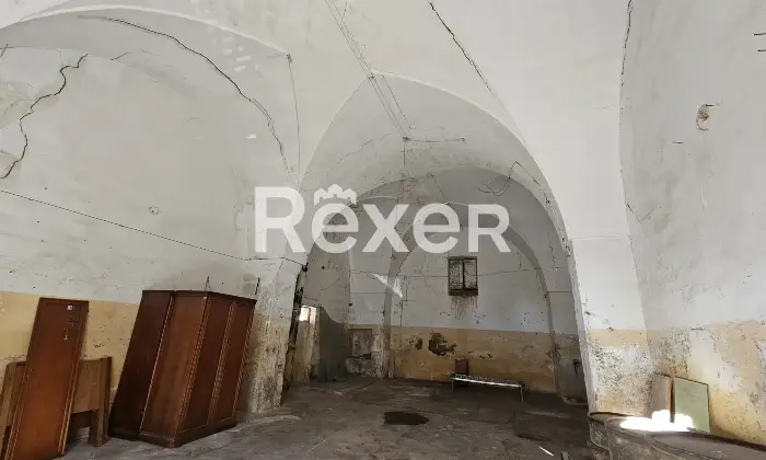 Rexer-San-Pietro-Vernotico-Ampia-soluzione-indipendente-su-due-livelli-con-garage-da-ristrutturare-San-Pietro-Vernotico-BR-Altro