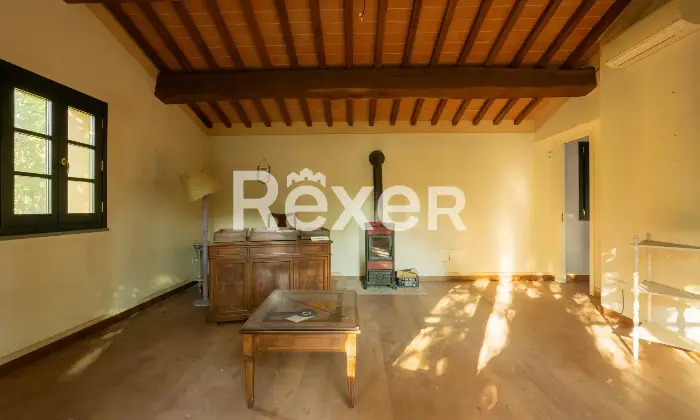 Rexer-Pisa-Villa-con-parco-e-piscina-Altro