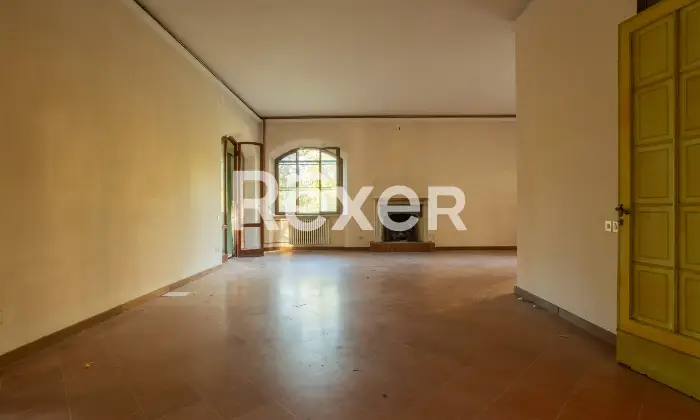 Rexer-Pisa-Villa-con-parco-e-piscina-Altro