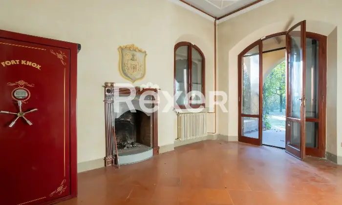 Rexer-Pisa-Villa-con-parco-e-piscina-Altro