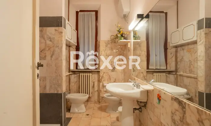 Rexer-Pisa-Villa-con-parco-e-piscina-Altro
