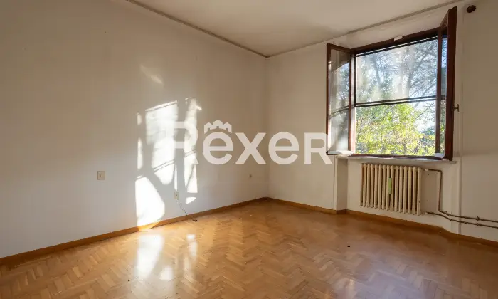 Rexer-Pisa-Villa-con-parco-e-piscina-Altro