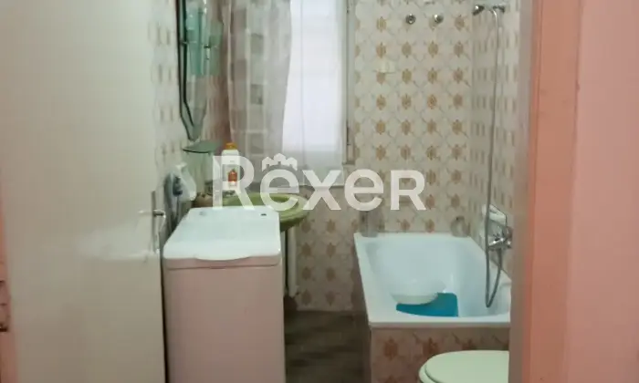 Rexer-Venosa-Casa-Semindipendente-su-pi-Livelli-con-Terrazzo-Magazzino-Altro