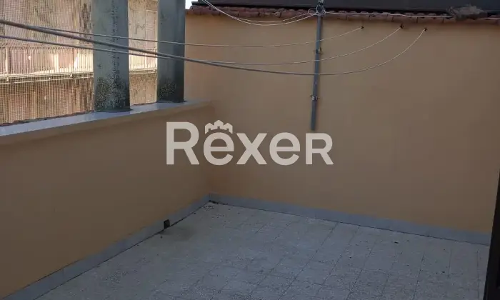 Rexer-Venosa-Casa-Semindipendente-su-pi-Livelli-con-Terrazzo-Magazzino-Altro