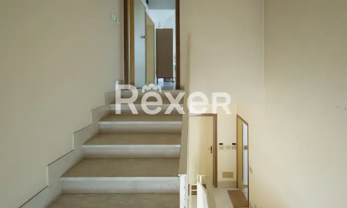 Rexer-Gatteo-a-Mare-Trilocale-al-primo-piano-con-mansarda-e-terrazza-Altro