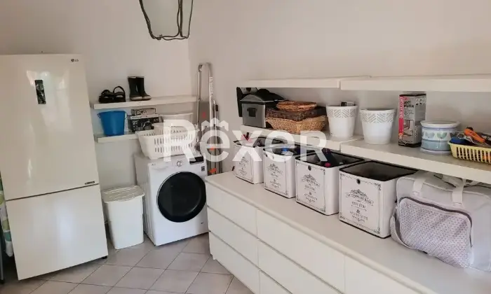 Rexer-Fondi-Elegante-villetta-bifamiliare-a-metri-dal-mare-Via-della-Poiana-Altro