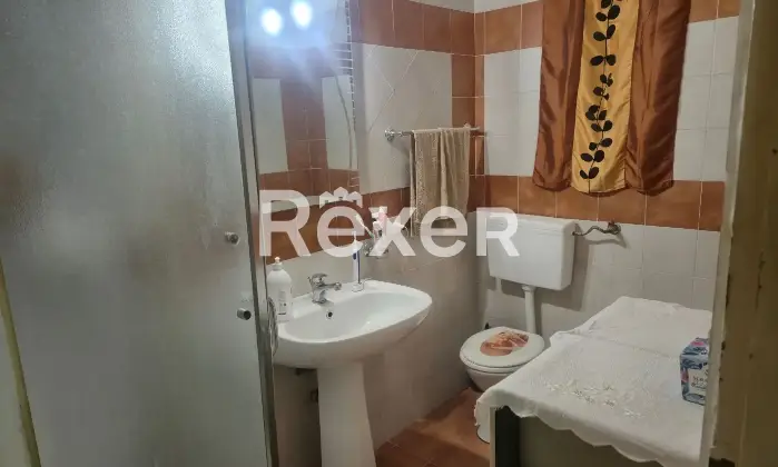 Rexer-Bagheria-Spaziosa-Casa-Indipendente-Disposta-su-Pi-Livelli-Altro