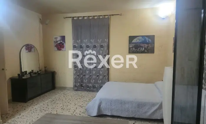 Rexer-Bagheria-Spaziosa-Casa-Indipendente-Disposta-su-Pi-Livelli-Altro