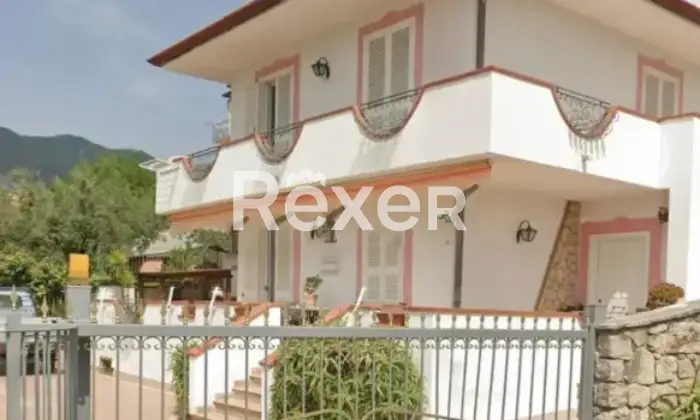 Rexer-Formia-Villa-luminosa-con-ampi-spazi-esterni-a-Trivio-Formia-Altro