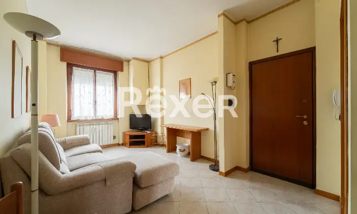 Rexer-Senago-Trilocale-al-quinto-piano-Salone