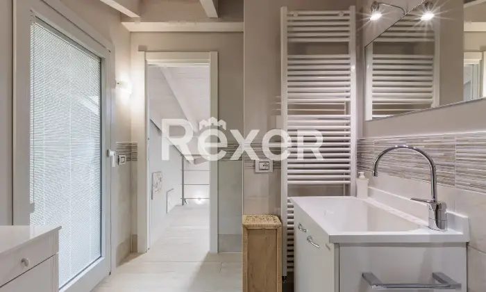 Rexer-Brembate-di-Sopra-Villa-indipendente-con-due-abitazioni-e-ampie-pertinenze-Altro