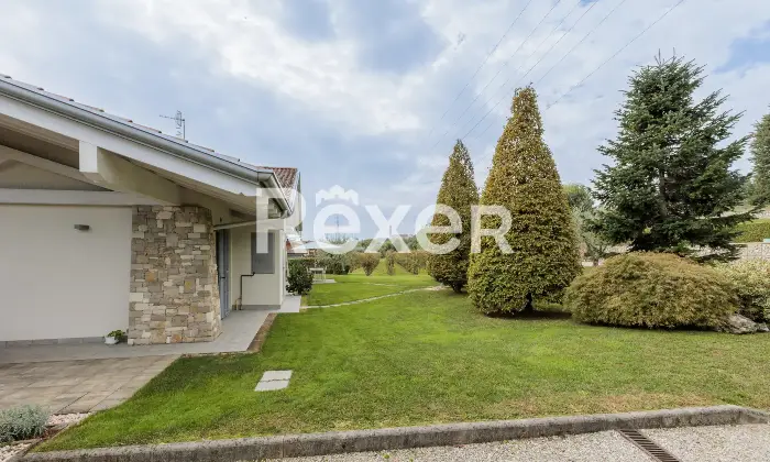 Rexer-Brembate-di-Sopra-Villa-indipendente-con-due-abitazioni-e-ampie-pertinenze-Altro