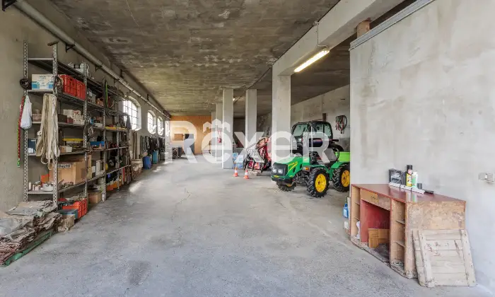 Rexer-Brembate-di-Sopra-Villa-indipendente-con-due-abitazioni-e-ampie-pertinenze-Altro