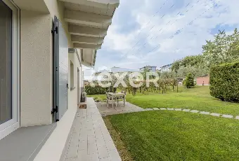 Rexer-Brembate-di-Sopra-Villa-indipendente-con-due-abitazioni-e-ampie-pertinenze-Altro