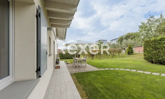 Rexer-Brembate-di-Sopra-Villa-indipendente-con-due-abitazioni-e-ampie-pertinenze-Altro