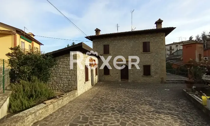 Rexer-Pavullo-nel-Frignano-Casa-indipendente-su-tre-piani-con-cortile-e-garage-a-Verica-Pavullo-nel-Frignano-Altro