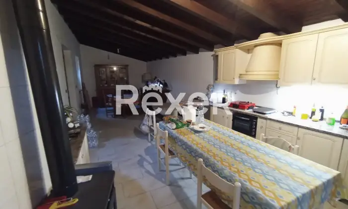 Rexer-Pavullo-nel-Frignano-Casa-indipendente-su-tre-piani-con-cortile-e-garage-a-Verica-Pavullo-nel-Frignano-Altro
