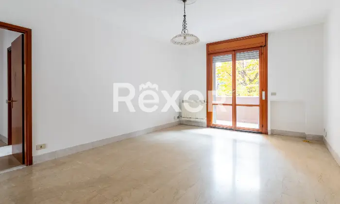 Rexer-Settimo-Milanese-Ampio-appartamento-di-Tre-locali-con-cucina-abitabile-Altro