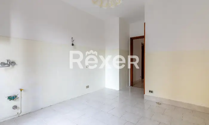 Rexer-Settimo-Milanese-Ampio-appartamento-di-Tre-locali-con-cucina-abitabile-Altro