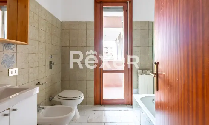 Rexer-Settimo-Milanese-Ampio-appartamento-di-Tre-locali-con-cucina-abitabile-Altro