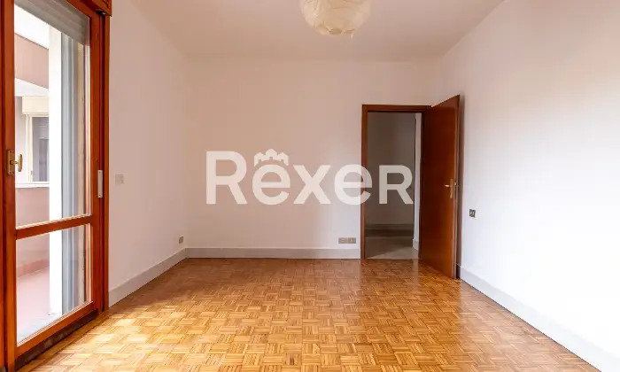 Rexer-Settimo-Milanese-Ampio-appartamento-di-Tre-locali-con-cucina-abitabile-Altro