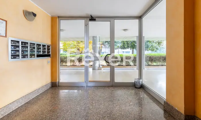 Rexer-Settimo-Milanese-Ampio-appartamento-di-Tre-locali-con-cucina-abitabile-Altro