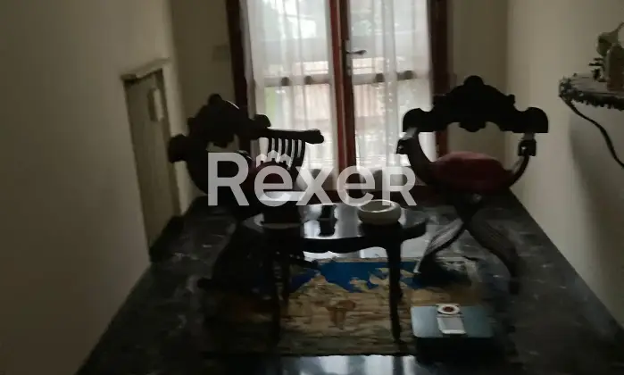 Rexer-Trecenta-Casa-singola-su-due-livelli-con-garage-giardino-e-area-edificabile-di-m-a-Trecenta-Altro