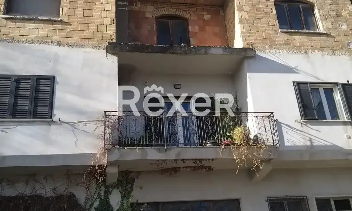 Rexer-Pennapiedimonte-Palazzina-su-tre-piani-con-appartamenti-balconi-e-riscaldamento-autonomo-a-metano-Altro